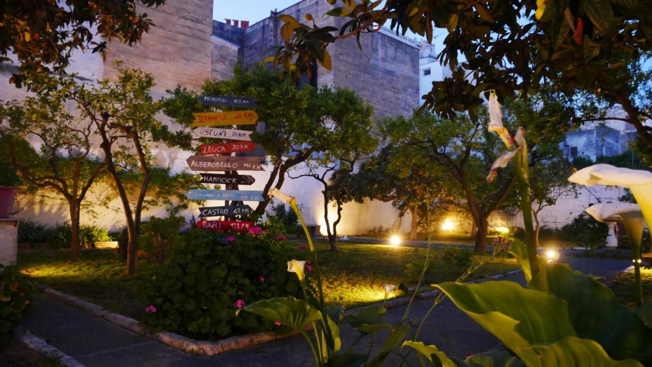 Urban Oasis Hostel Lecce Exterior photo